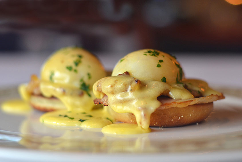 Artisanal Eggs Benedict