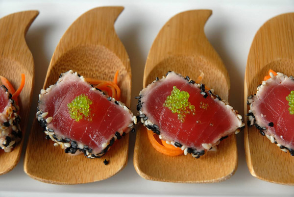 Black Sesame Tuna With Soy & Ginger Vinaigrette